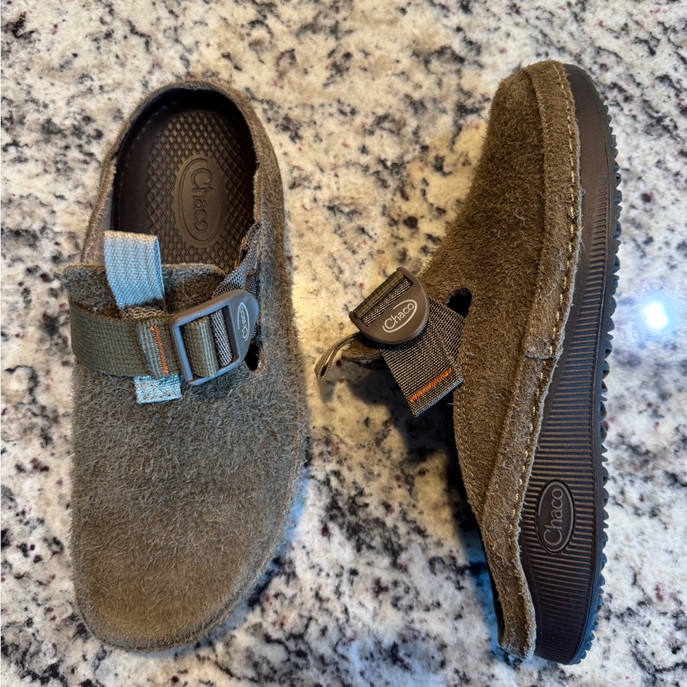 Chaco Paonia Clog in Teak Size 7